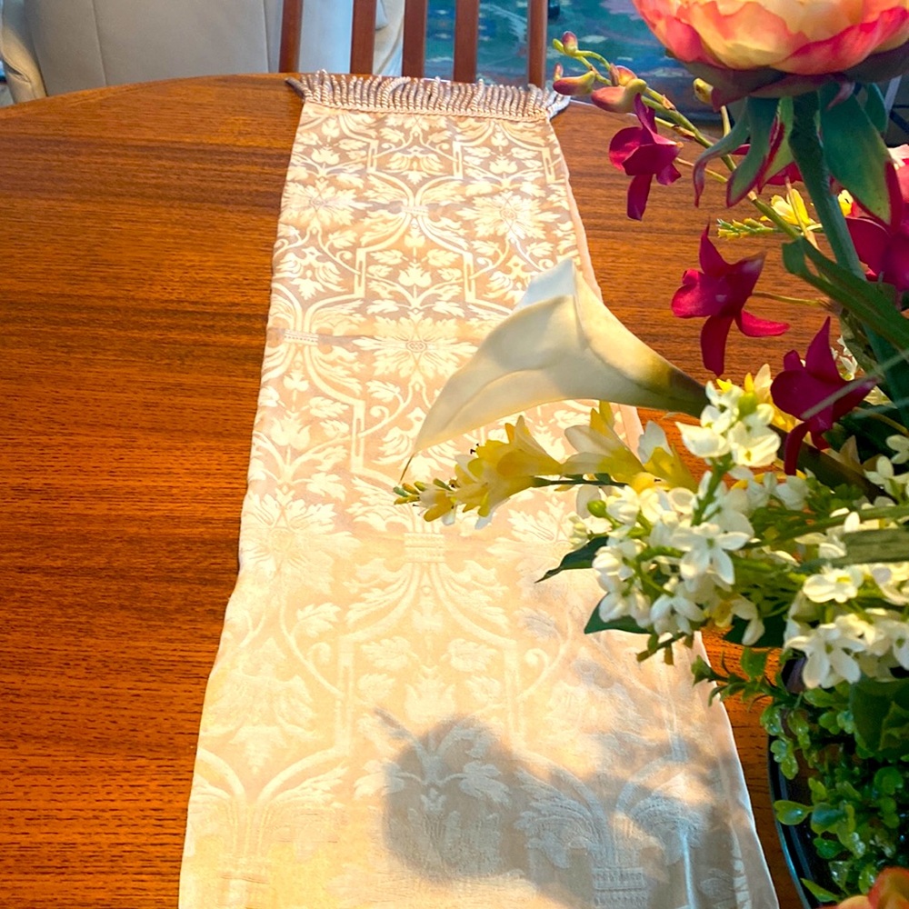 Beautiful Gold Table Runner with Ornate Scrollwork and Braided Tassels